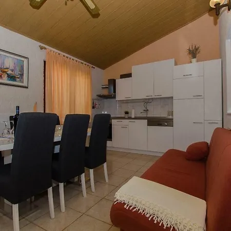 Vlado - Cosy & Afordable Supetar