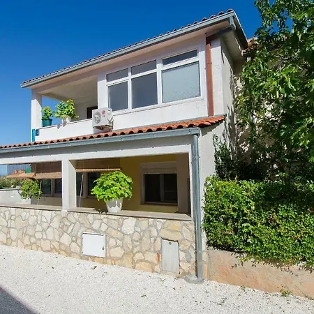 Apartment Vlado - Cosy & Afordable *