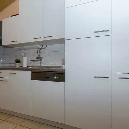 Vlado - Cosy & Afordable Appartement Supetar